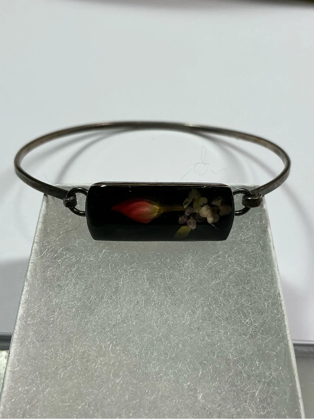 Vintage Sterling Silver Hinged Bracelet W/ Dried Flowers & Resin
